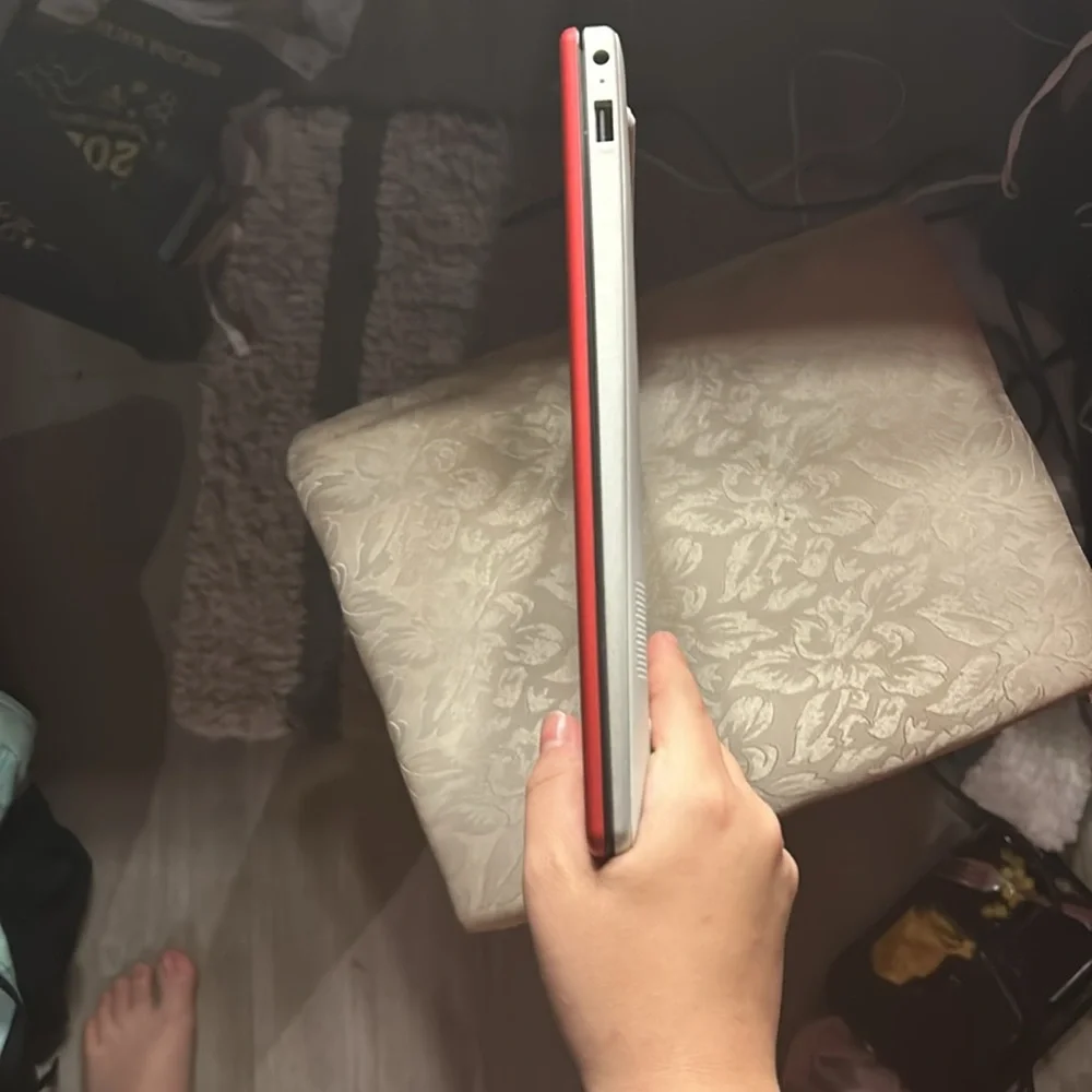 Red hp laptop
